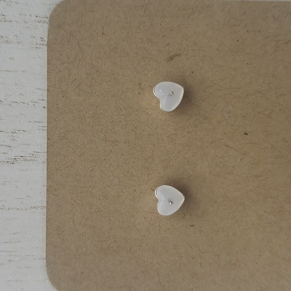 1177- Howlite Stone Women's Handmade Earrings NWT - Picture 4 of 4